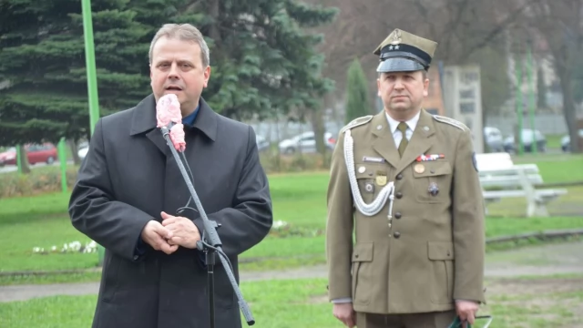 Tczew - Saperzy, którzy zginęli przy rozminowywaniu Tczewa, upamiętnieni