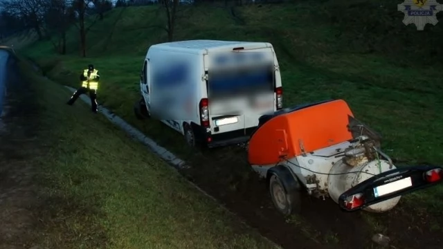 Tczew - Policjanci wyjaśniają okoliczności wypadku w Gniewie