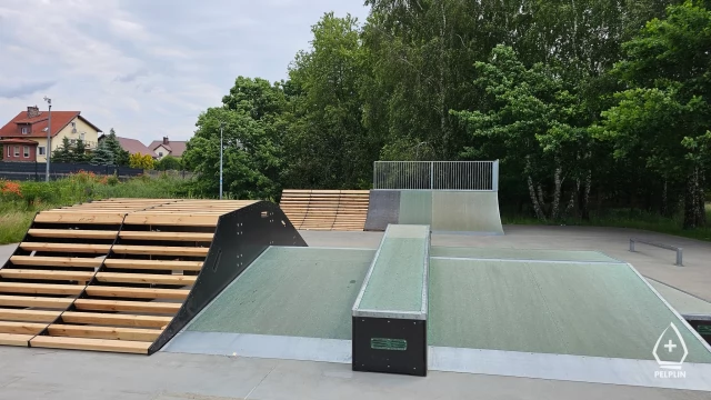 Tczew - Rozbudowali skatepark w Rożentalu