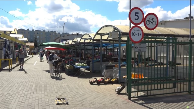 Tczew - Prace modernizacyjne na targowisku Manhattan