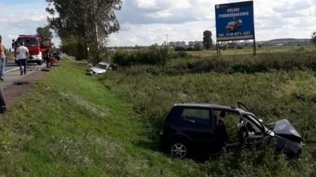 Tczew - Wypadek na pograniczu Tczewa i Zajączkowa. Jedna osoba zakleszczona