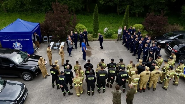 Tczew - Wichura, zaginiony i wielkie poszukiwania w lesie. Na szczęście to ćwiczenia [WIDEO]