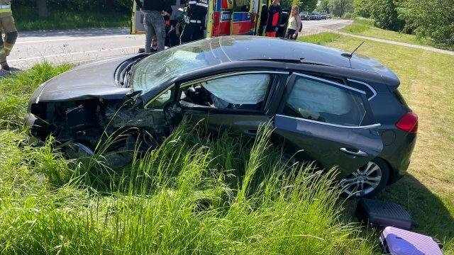 Tczew - Cztery osoby ranne w wypadku w Czarlinie