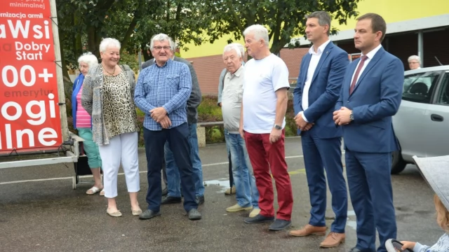 Tczew - PiSbus i inauguracja kampanii w Tczewie. Partyjne hasło "Dobry czas dla Polski"