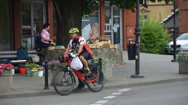 Tczew - Pojechali promować Wiślaną Trasę Rowerową