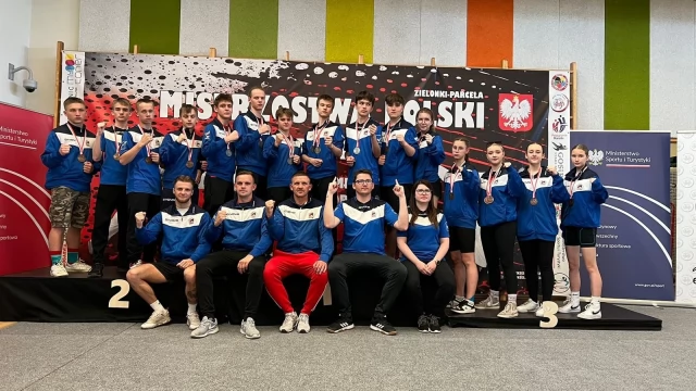Tczew - Mistrzostwa Polski Karate. Do Tczewa wraca 15 zawodników z krążkiem na piersi