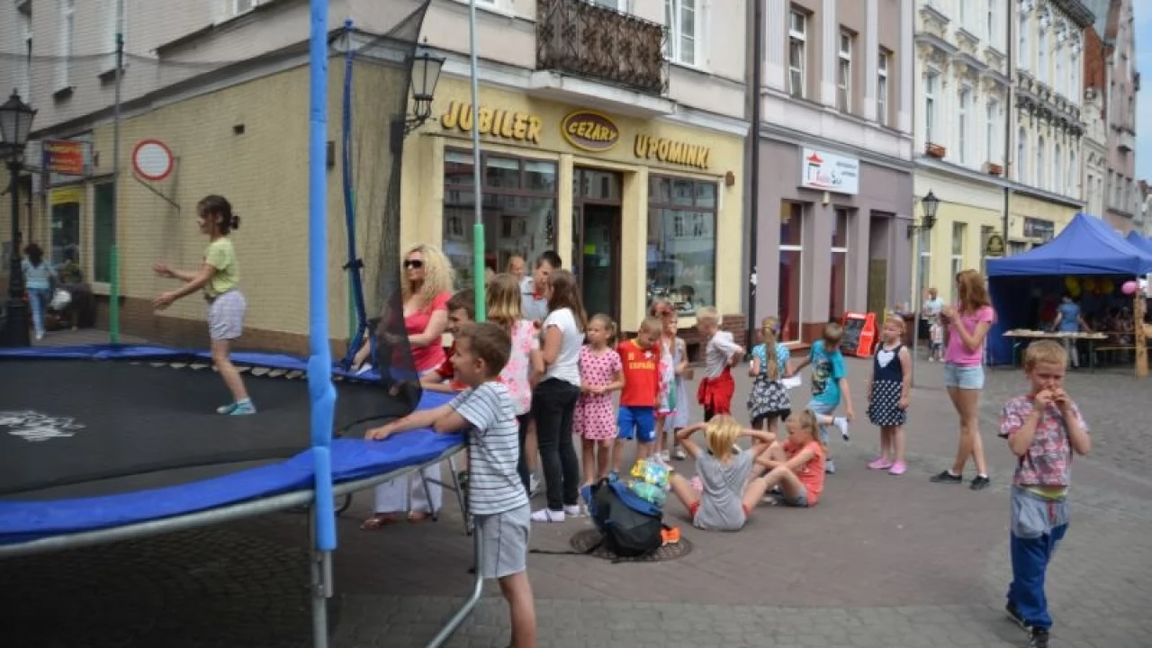Tczew - Dziki Zachód na placu Hallera - kolejna edycja Święta Ulicy 