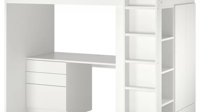 Tczew - Sprzedam łóżko na antresoli.