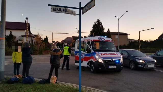 Tczew - Al. Kociewska/Żwirki. Piesza pod kołami samochodu