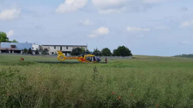 Tczew - Waćmierz. Wybuchła butla z gazem, po osobę poszkodowaną przyleciało LPR