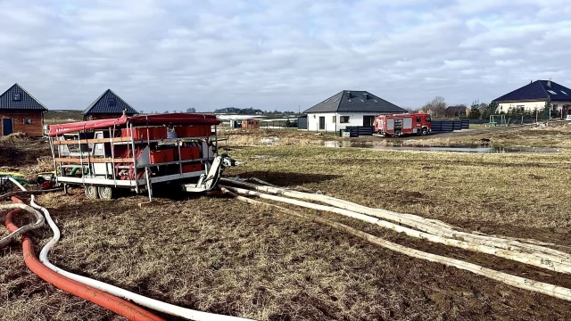 Tczew - Głęboka wyrwa w ziemi. Osuwisko w Stanisławiu
