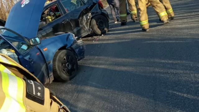 Tczew - Zderzenie osobówek na lokalnej drodze