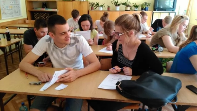 Tczew - Uczniowie "Ekonomika" doskonalili umiejętności zawodowe i językowe w Plymouth