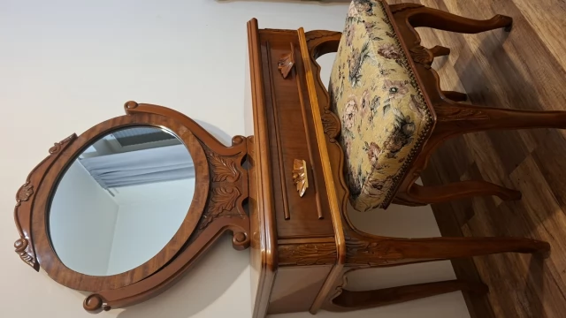 Tczew - Toaletka + Taboret