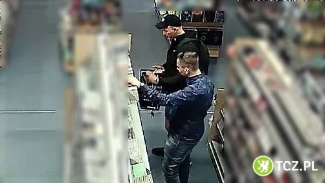Tczew - Znasz tych mężczyzn? Są poszukiwani przez policję