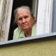 Tczew - 85-latka sprzedana razem z mieszkaniem przez córkę  wyląduje na bruku?
