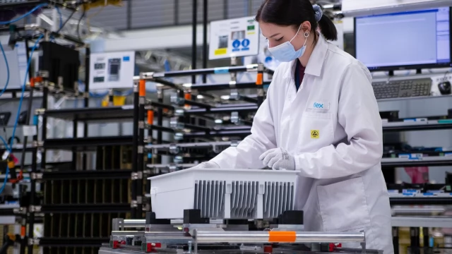 Tczew - W Tczewie powstało już milion urządzeń 5G dla Ericssona
