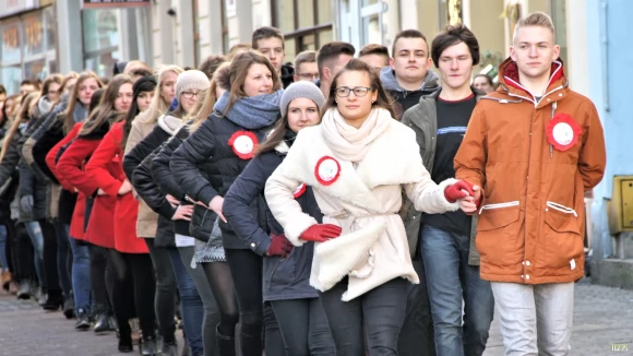 Tczew - Narada w starostwie ws. klasyfikacji maturzystów. Świadectwa trzeba wystawić do 25 kwietnia