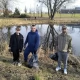 Tczew - Skrzyknęli się i sprzątnęli okolice stawku. Przyducha zabiła ryby