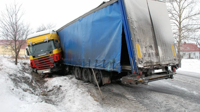 Tczew - Wypadek w Miłobądzu. Około 13.30 ruch powinien wrócić do normy