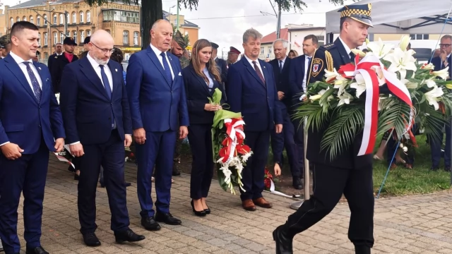 Tczew - To w tym miejscu padły jedne z pierwszych bomb. Tczew pamiętał