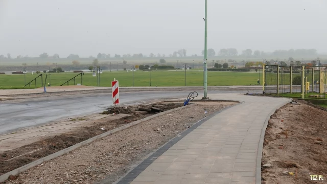 Tczew - Nowe chodniki nad Wisłą [FOTO] [bez komentarza]