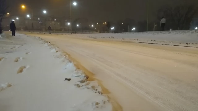 Tczew - Uwaga kierowcy. Śnieg utrudnia jazdę