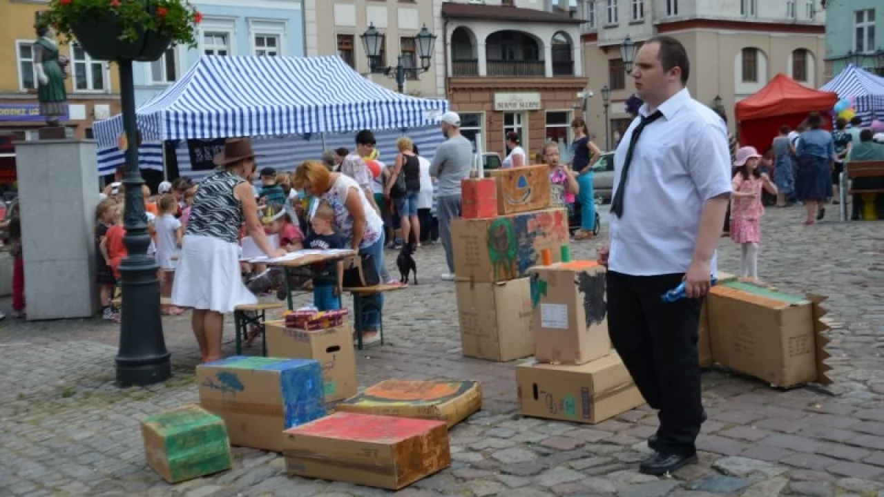 Tczew - Dziki Zachód na placu Hallera - kolejna edycja Święta Ulicy 