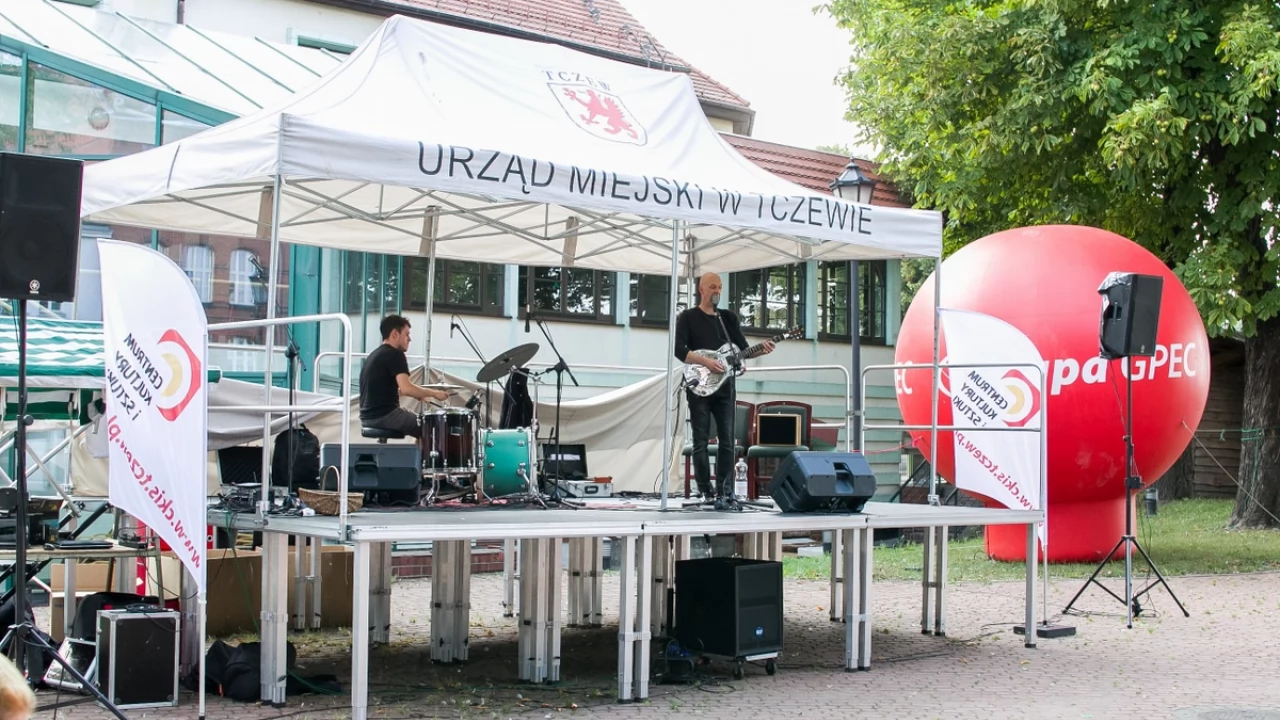 Tczew - Muzyczna Starówka - zagrał Romek Puchowski