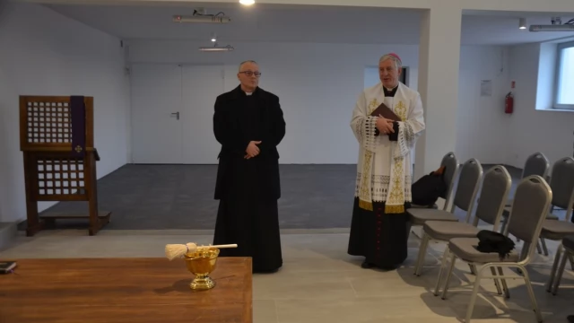 Tczew - Odnowiona cmentarna kaplica wyświęcona