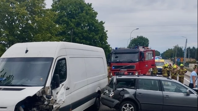 Tczew - Zablokowana "22" po wypadku z udziałem trzech aut