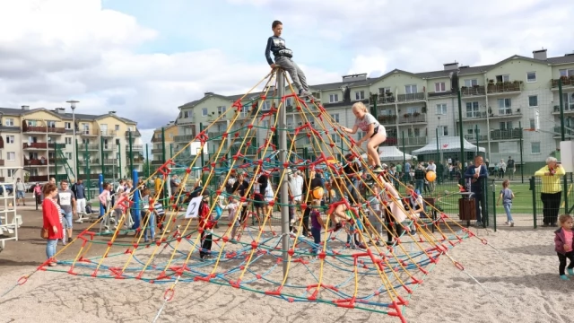 Tczew - Skwer sportowo-rekreacyjny na Bajkowym oddany do użytku