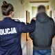 Tczew - 24-latek oskarżony o kradzież pieniędzy z kasy i drogich alkoholi