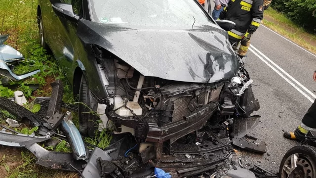 Tczew - Wypadek w Swarożynie. Po kobietę przyleciał śmigłowiec LPR