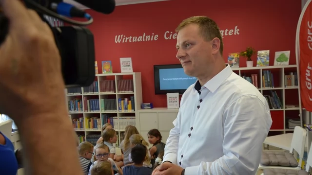 Tczew - Wirtualny świat na wyciągnięcie ręki - Grupa GPEC z inicjatywą dla lokalnej biblioteki w Tczewie