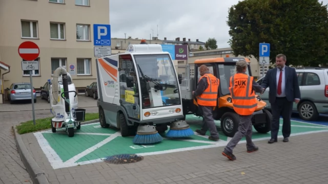 Tczew - Ekologiczne i ciche. Nowe pojazdy do oczyszczania miasta we flocie ZUK