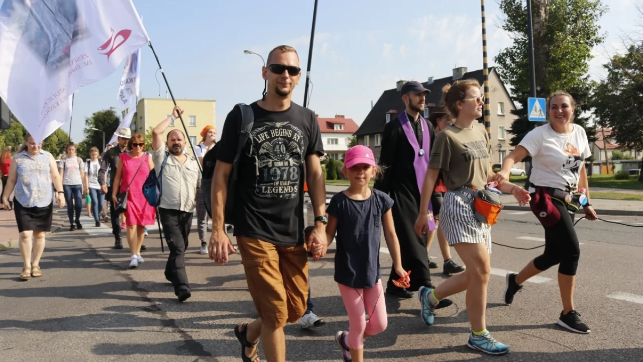 Tczew - Tczewska pielgrzymka wyruszyła na Jasną Górę