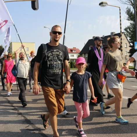 Tczew - Tczewska pielgrzymka wyruszyła na Jasną Górę