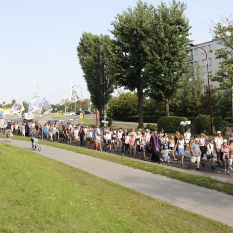 Tczew - Tczewska pielgrzymka wyruszyła na Jasną Górę