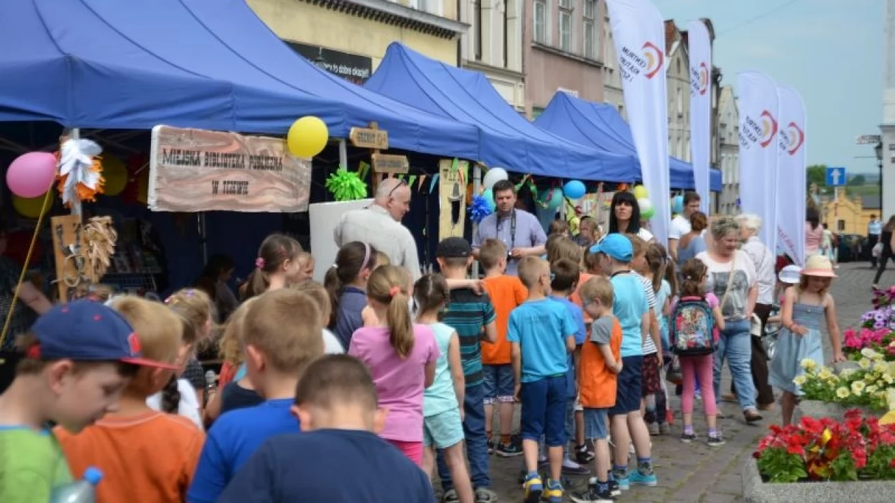Tczew - Dziki Zachód na placu Hallera - kolejna edycja Święta Ulicy 