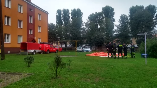 Tczew - Niewybuch na Zatorzu. Pocisk miał przynieść jeden z mieszkańców [AKTUALIZACJA]