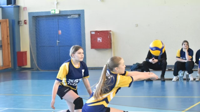 Tczew - Powiatowa Licealiada w piłce siatkowej dziewcząt