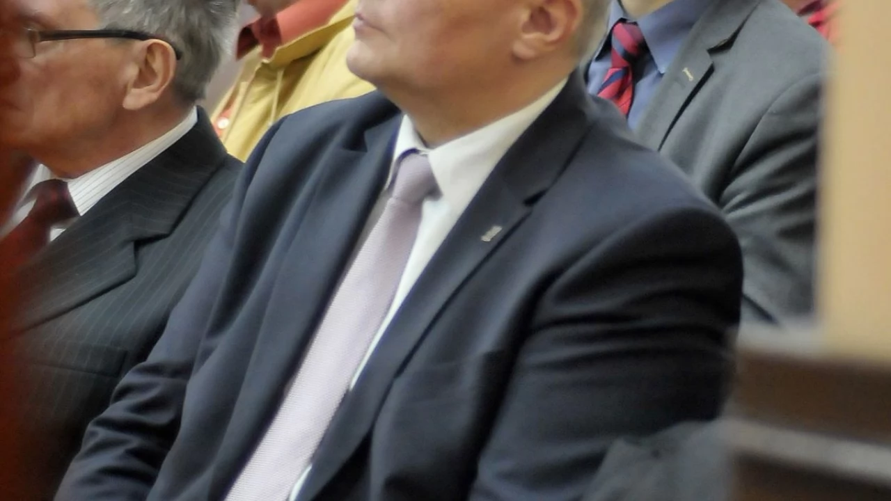 Tczew - Arcybiskup senior Henryk Muszyński w Miejskiej Bibliotece Publicznej
