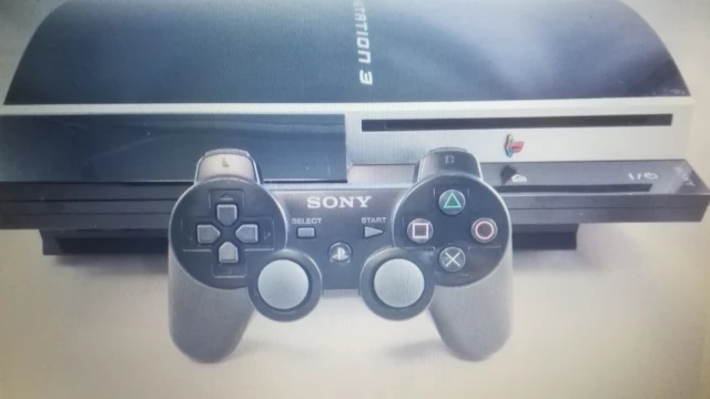 Tczew - Konsola Sony Playstation PS3 Fat + pad SONY