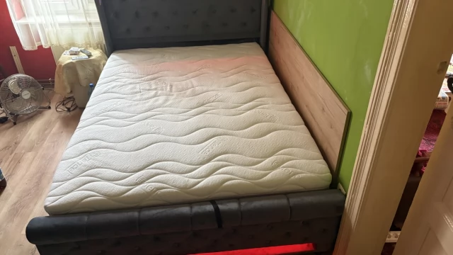 Tczew - Łóżko z materacem