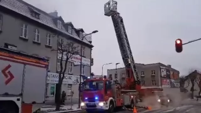 Tczew - Pożar na Sobieskiego. Paliły się sadze w kominie