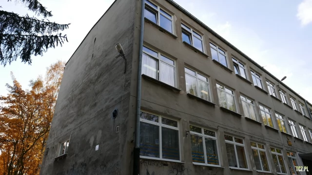 Tczew - "Dziesiątka" doczekała się termomodernizacji [FOTO] [bez komentarza]
