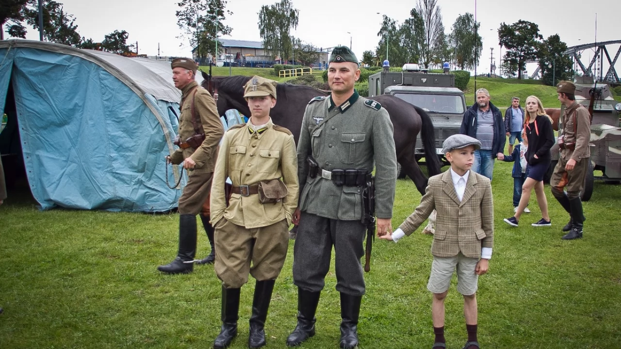 Tczew - Piknik historyczno - militarny na bulwarze