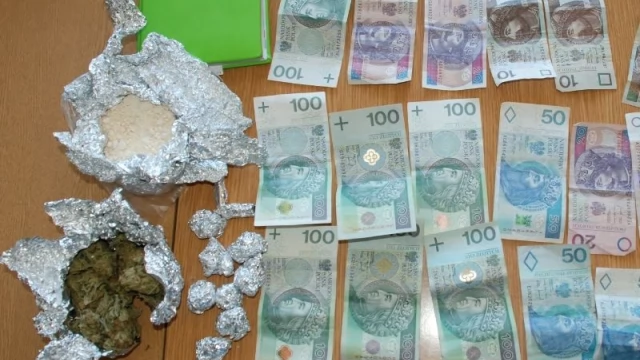 Tczew - Ćwierć kilograma narkotyków w mieszkaniu 35-latka. Grozi mu 10 lat