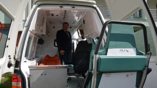 Tczew - Tczewski szpital dostał w prezencie... karetkę